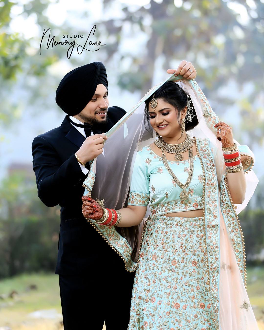 Candid Wedding Couple Poses, traditional couple HD phone wallpaper | Pxfuel